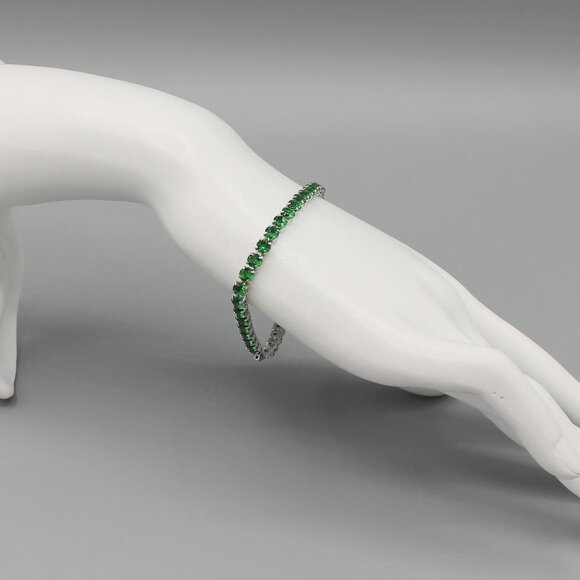 Jewelry bracelet silver tone with green stones sparkly adjustable fashion new - Picture 4 of 7